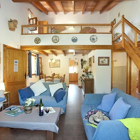 Xisca Villa